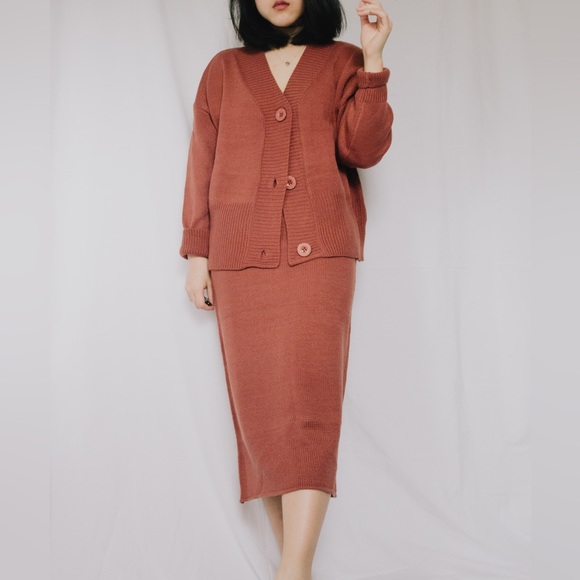 NWOT Need Supply Stelen Midi Knit Skirt - Picture 2 of 9